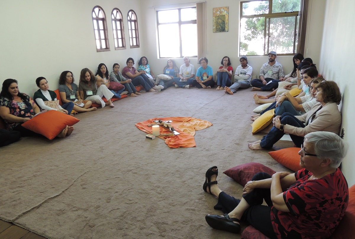 Formação catequistas no Centro Loyola BH