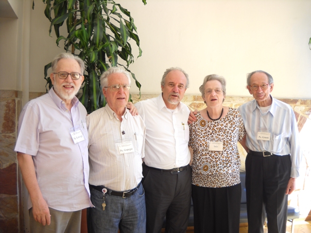 Pe. Konings, Pe. Gopeghi, Dom Aloisio Vitral, Inês Broshuis, Pe. Gruen